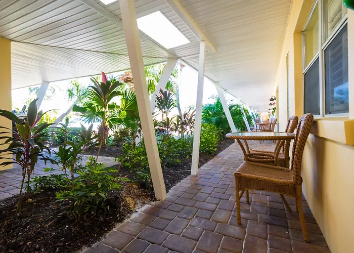 Tropical Beach Resorts - Sarasota