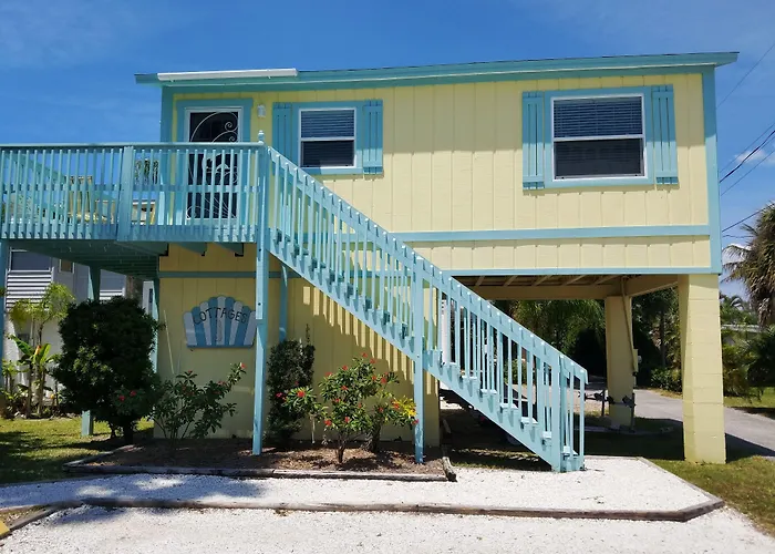 Cedar Cove Resort & Cottages